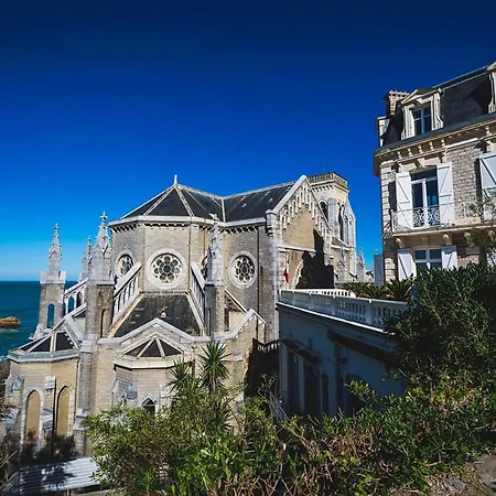 Apartment Central Luxury Seafront With Balcony And Parking *